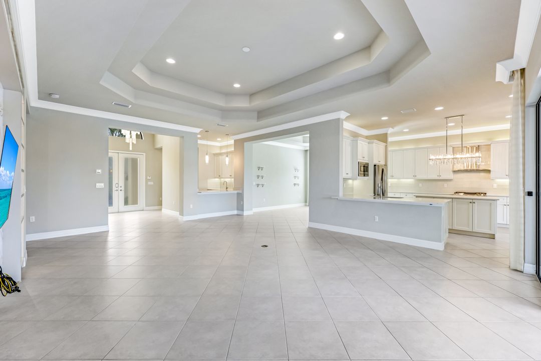 4426 Caldera Cir, Naples, FL 34119