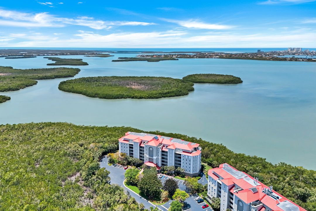 337 Vintage Bay Dr #D25, Marco Island, FL 34145