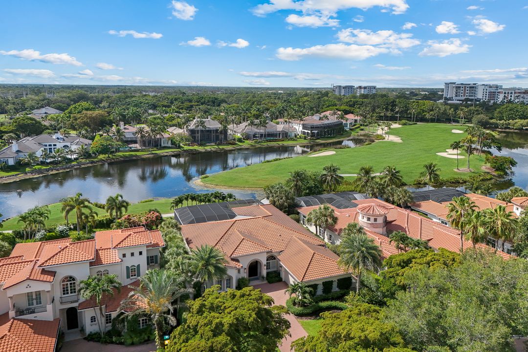 2048 Isla Vista Ln, Naples, FL 34105