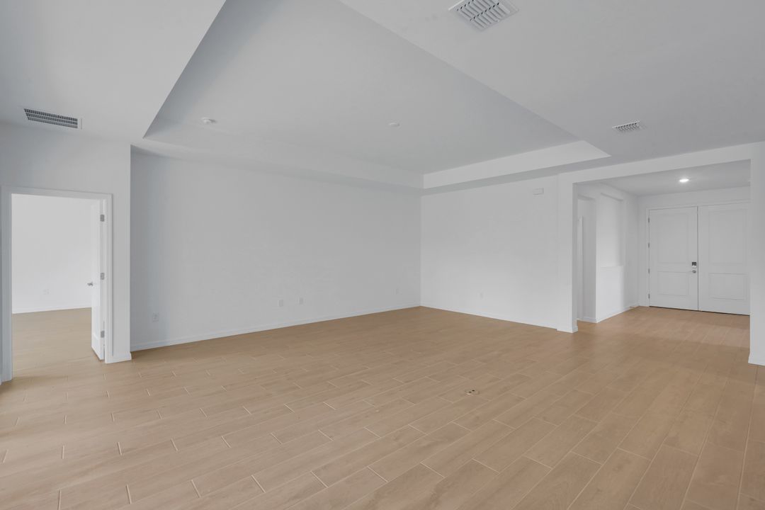 5180 Sugarwood Drive, Naples, FL 34112