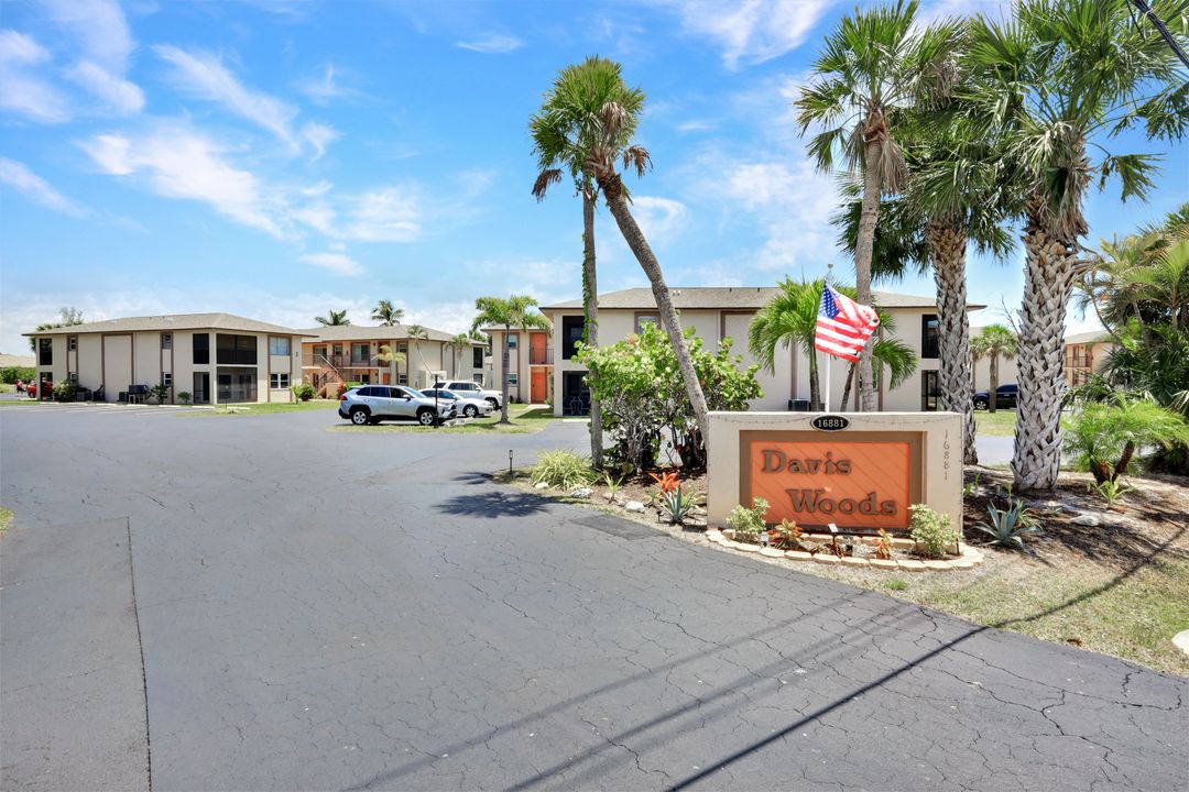 16881 Davis Road #312, Fort Myers, FL 33908