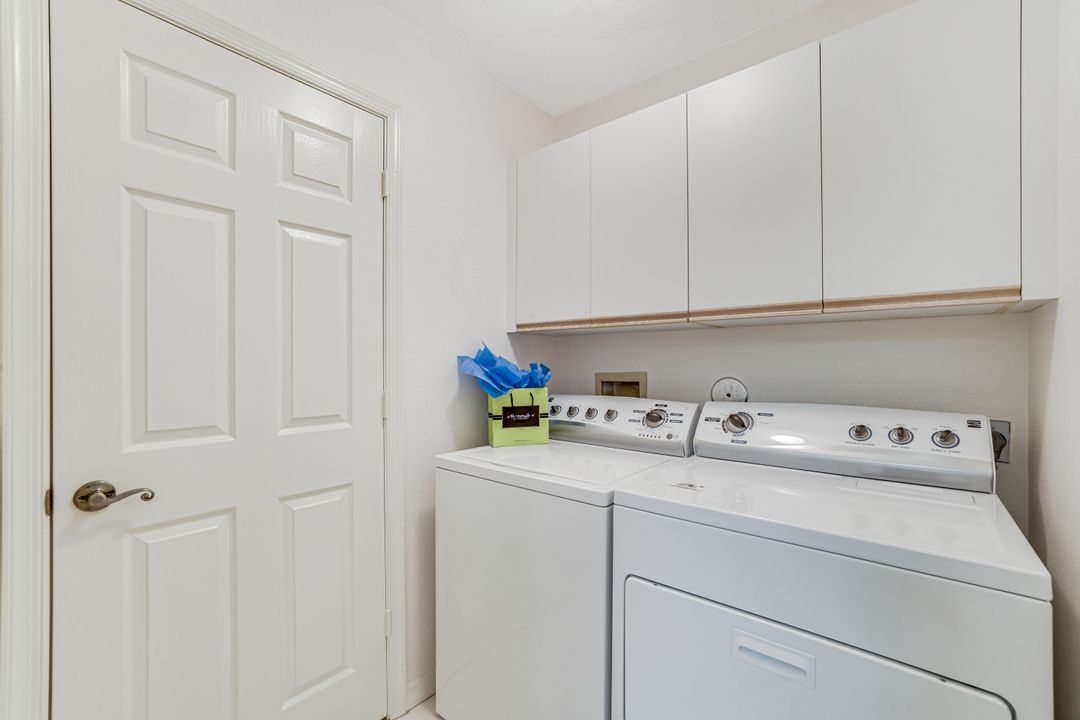 7092 Barrington Cir #102, Naples, FL 34108