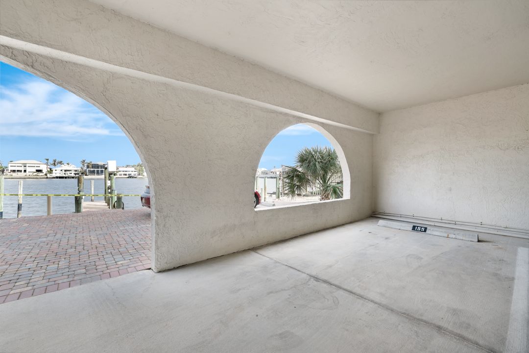 271 Southbay Dr #155, Naples, FL 34108
