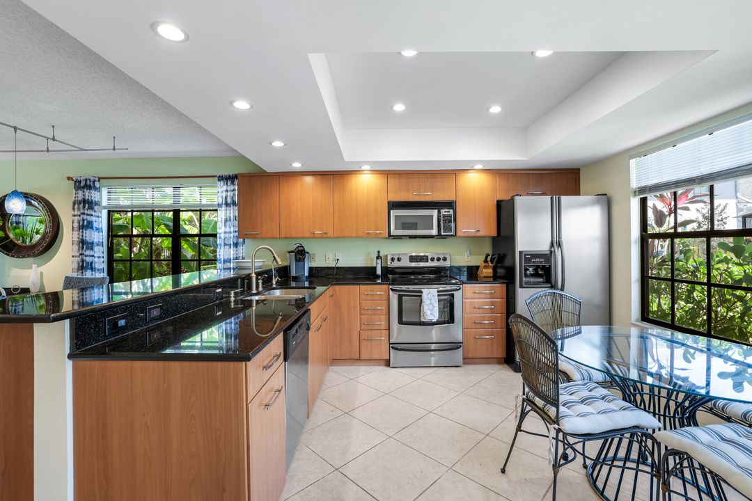 823 Meadowland Dr #H42-6, Naples, FL 34108