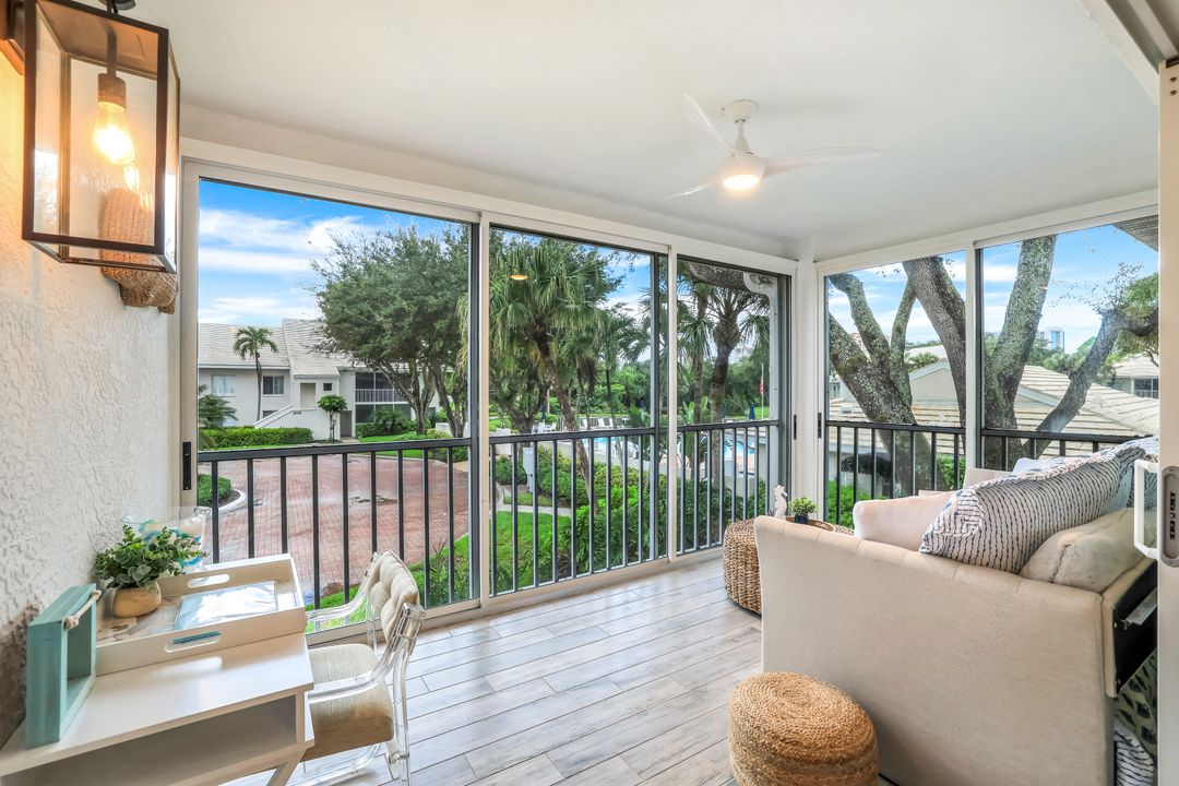 790 Willowbrook Dr #305, Naples, FL 34108