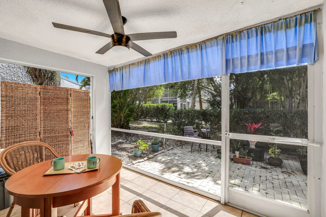 12 Watercolor Cir #12, Naples, FL 34113