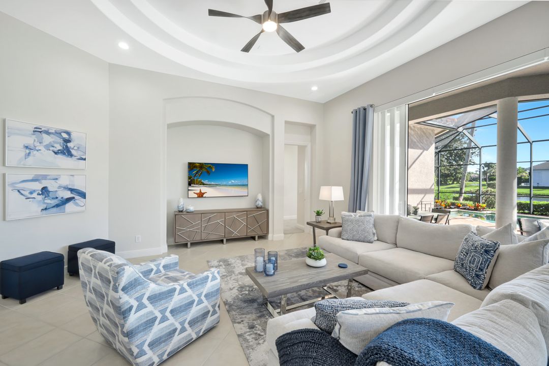 8980 Cherry Oaks Tr, Naples, FL 34114