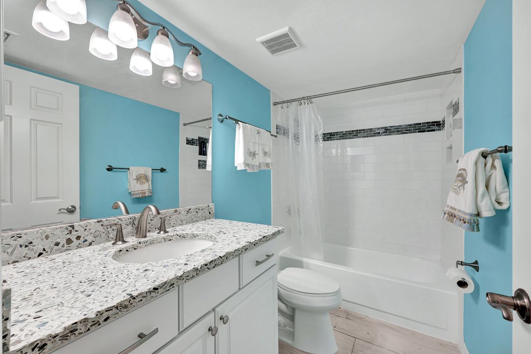 3072 Sandpiper Bay Cir #M-204, Naples, FL 34112