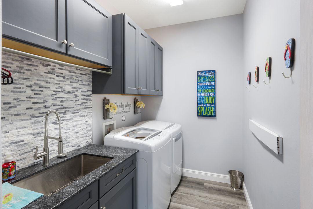 2641 Anguilla Dr, Cape Coral, FL 33991