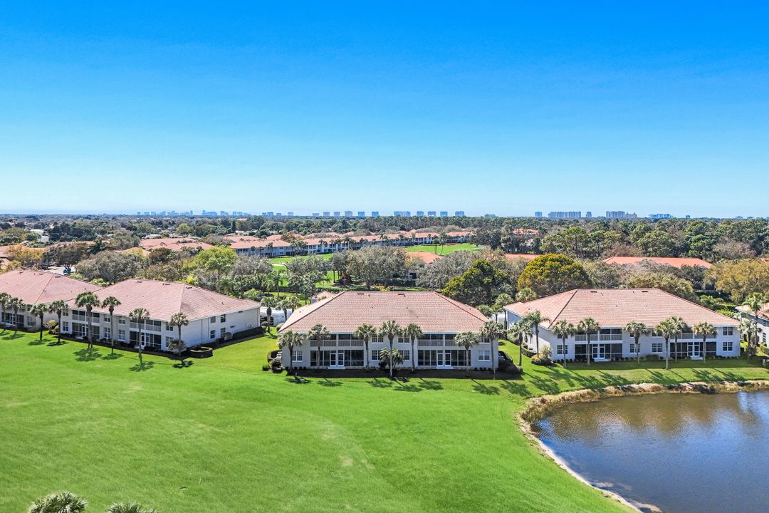 2385 Harmony Ln #204, Naples, FL 34109