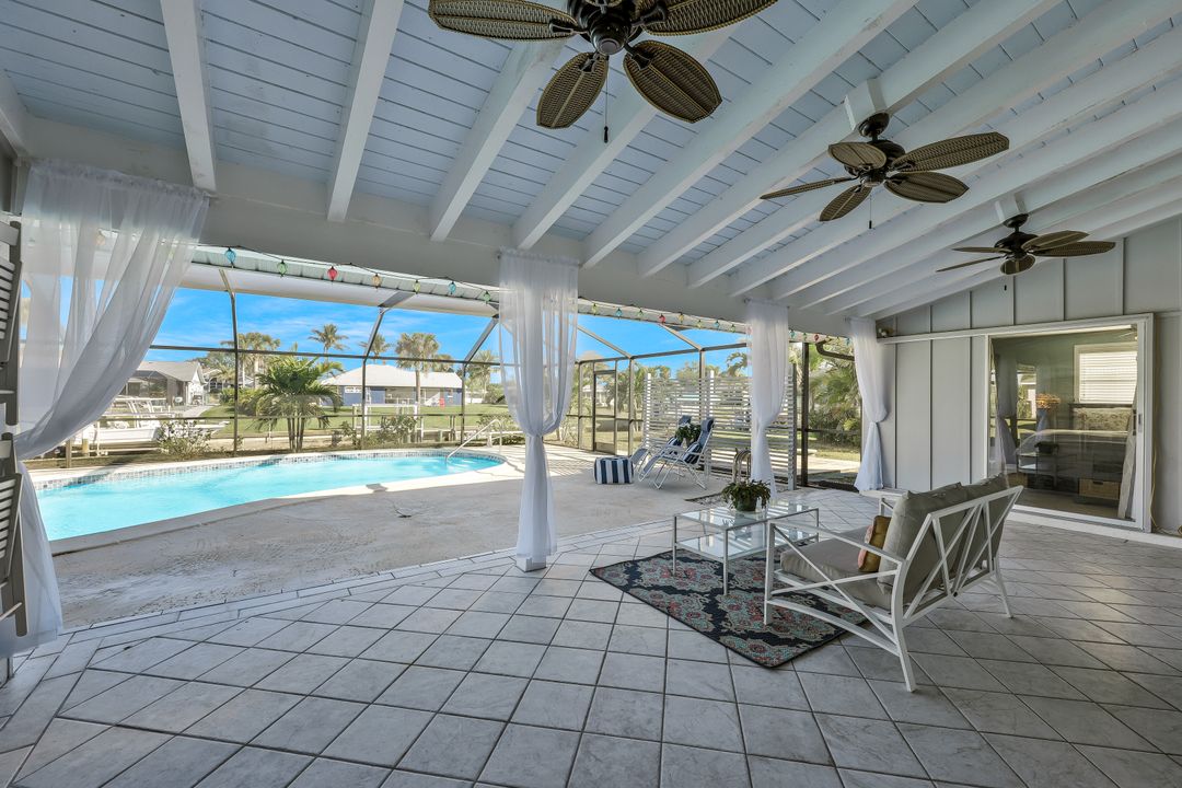 166 Cambridge Dr NW, Port Charlotte, FL 33952