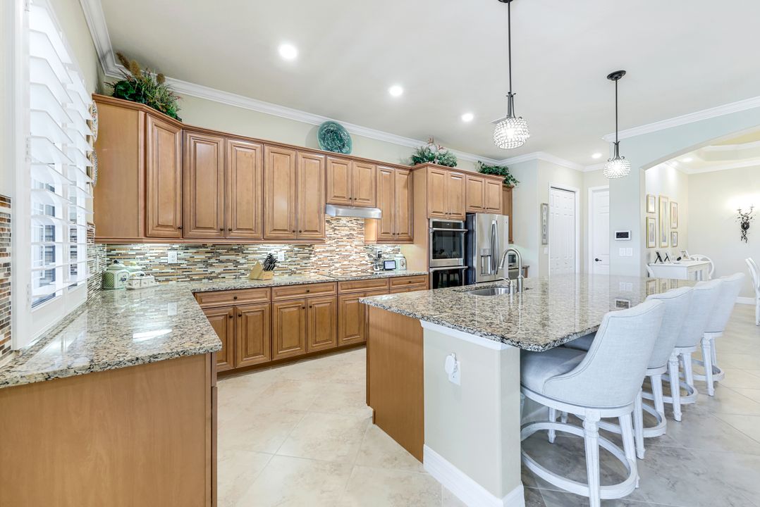 28102 Edenderry Ct, Bonita Springs, FL 34135