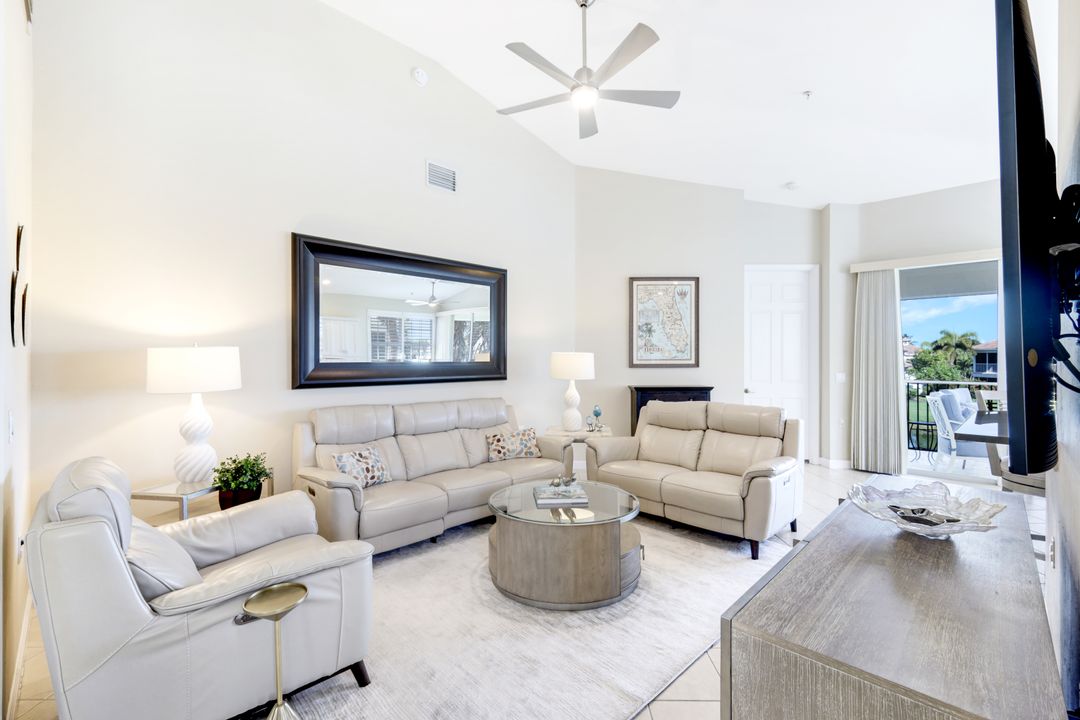 3048 Horizon Ln #1108, Naples, FL 34109