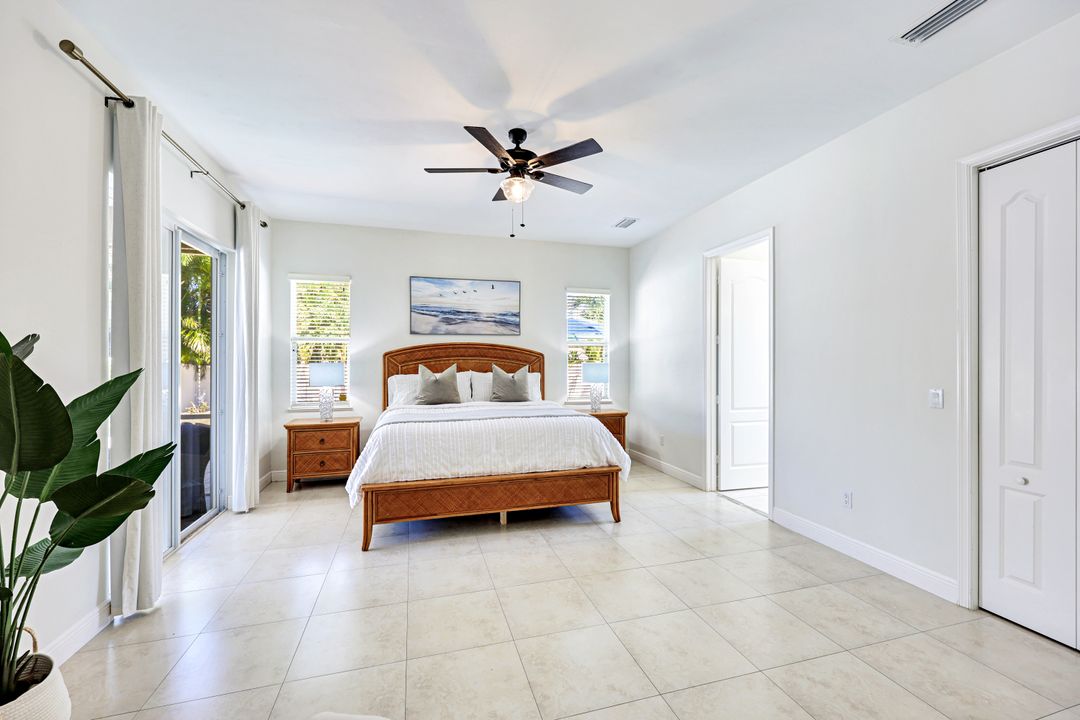 847 98th Ave N, Naples, FL 34108