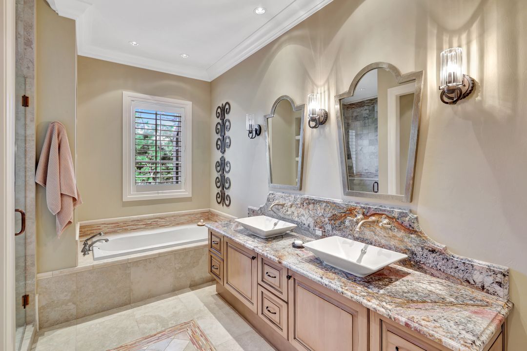 3118 Dahlia Way, Naples, FL 34105