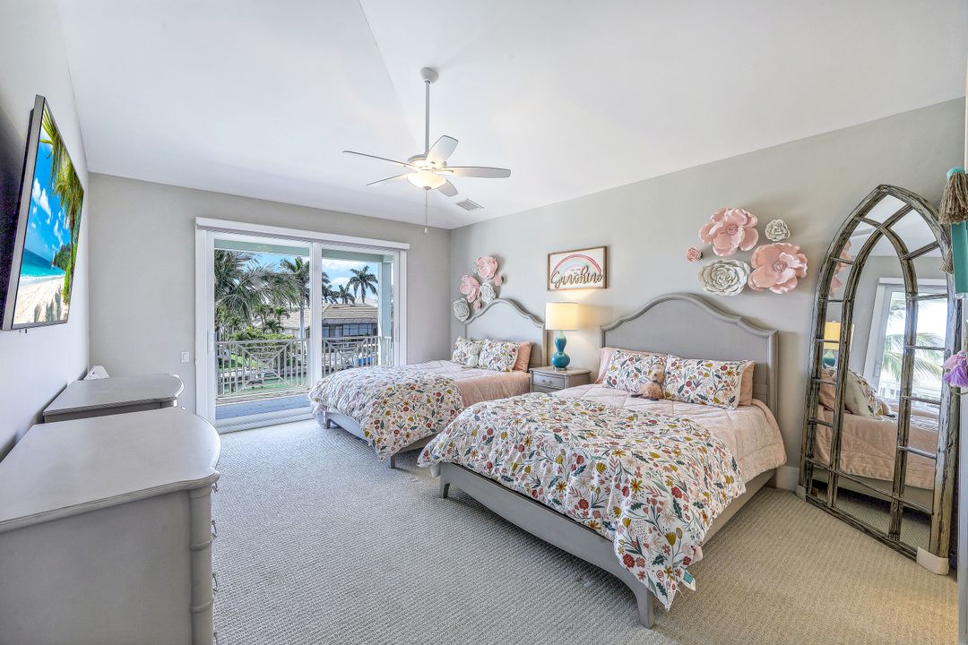 813 Magnolia Ct, Marco Island, FL 34145