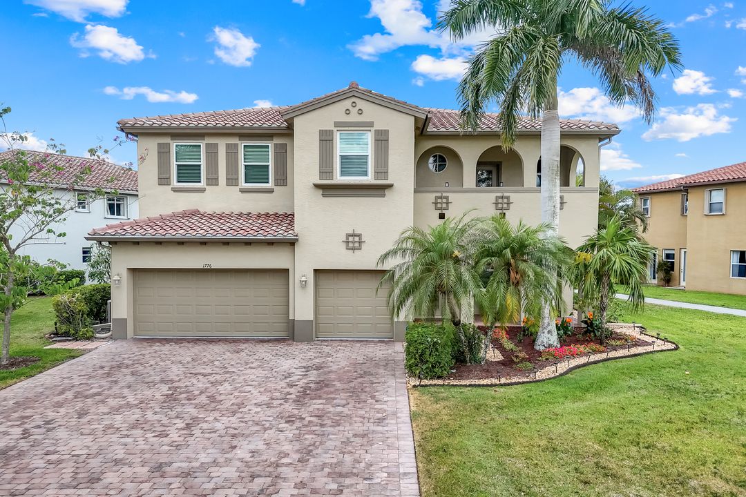 1776 Birdie Dr, Naples, FL 34120