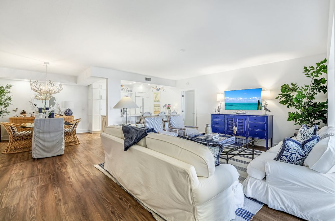 5801 Glencove Dr #502, Naples, FL 34108