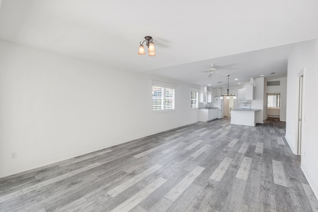 3239 Barbados Ln, Naples, FL 34119