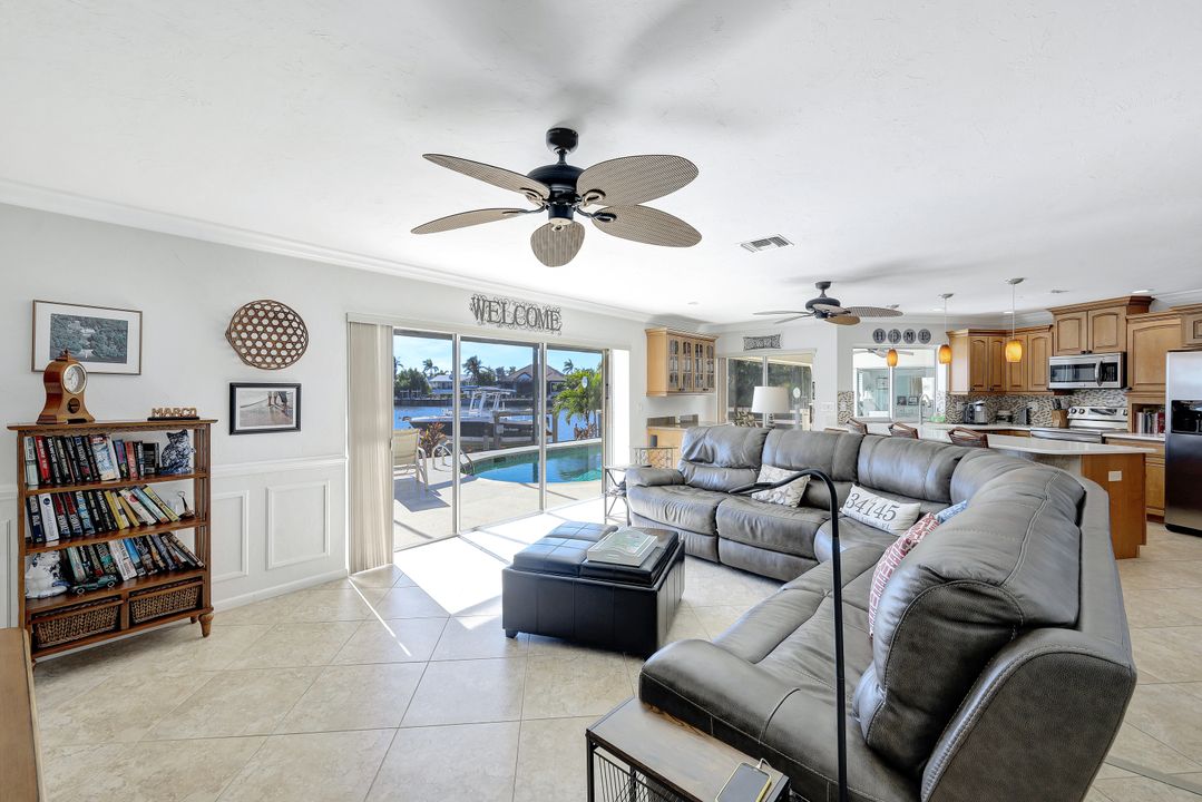 1235 Shenandoah Ct, Marco Island, FL 34145