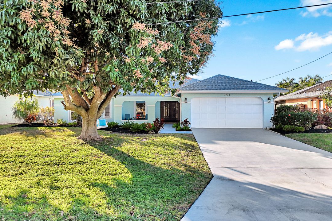 1326 SE 21st Ave, Cape Coral, FL 33990