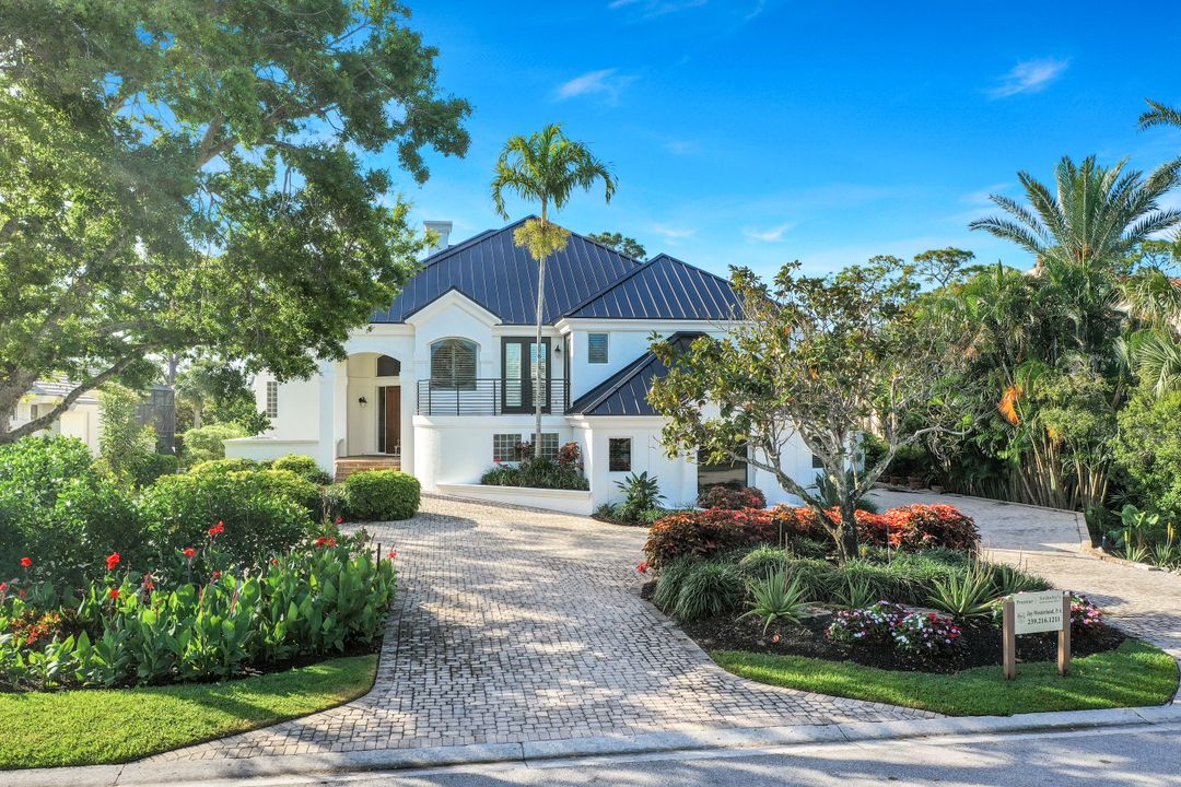 27820 Riverwalk Way, Bonita Springs, FL 34134