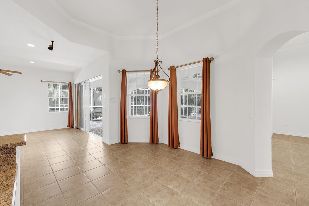 1817 Lagoon Ln, Cape Coral, FL 33914