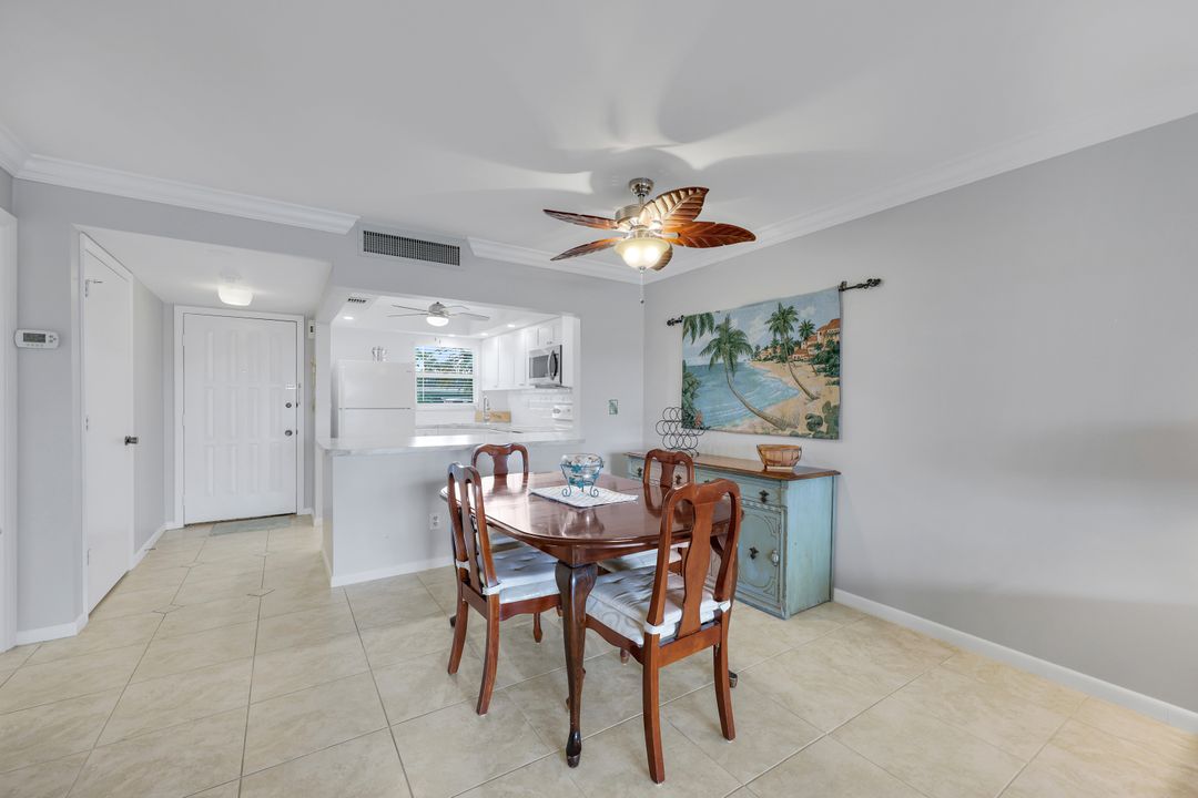 37 High Point Cir E #109, Naples, FL 34103