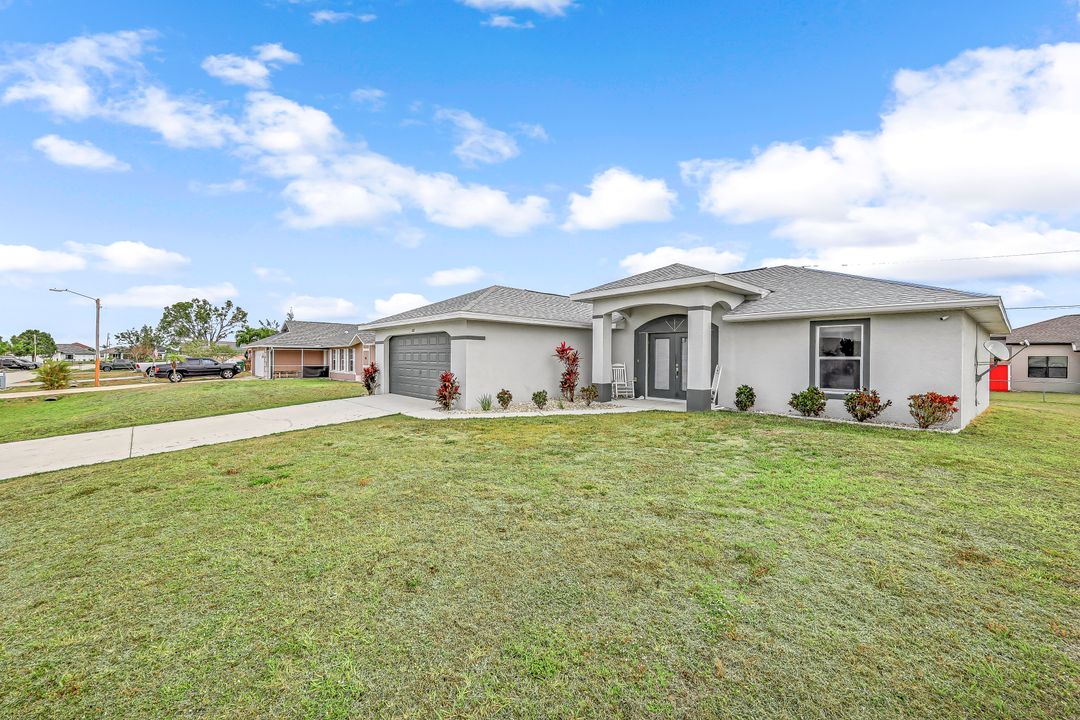 2217 SW 3rd Pl, Cape Coral, FL 33991