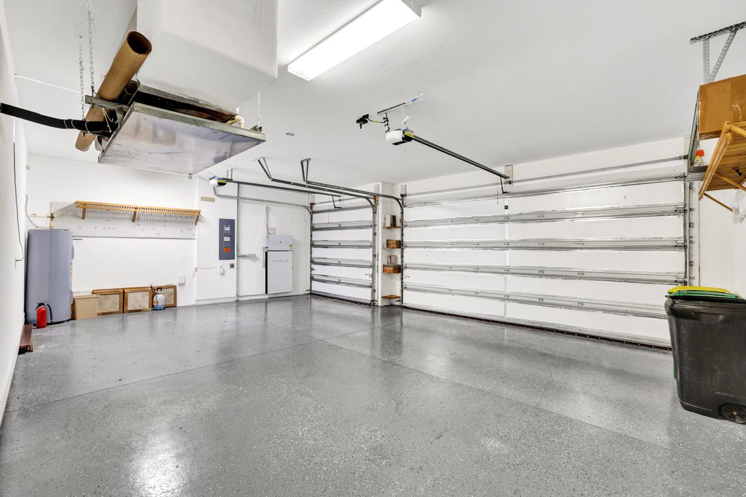 1621 Songbird Ct, Naples, FL 34120