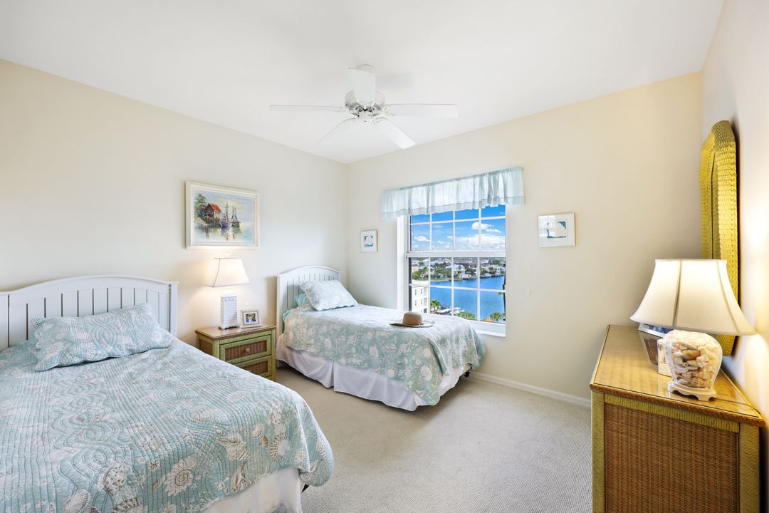 9577 Gulf Shore Dr #704, Naples, FL 34108