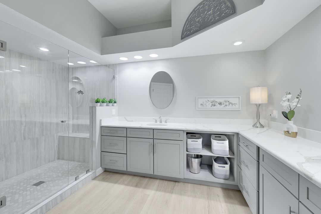 8533 Via Garibaldi Cir #202, Estero, FL 33928