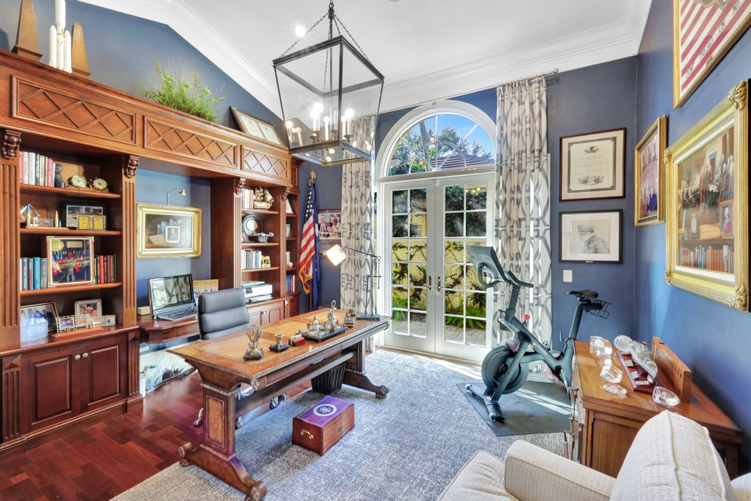 3118 Dahlia Way, Naples, FL 34105