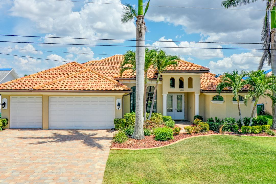 5243 SW 20th Pl, Cape Coral, FL 33914