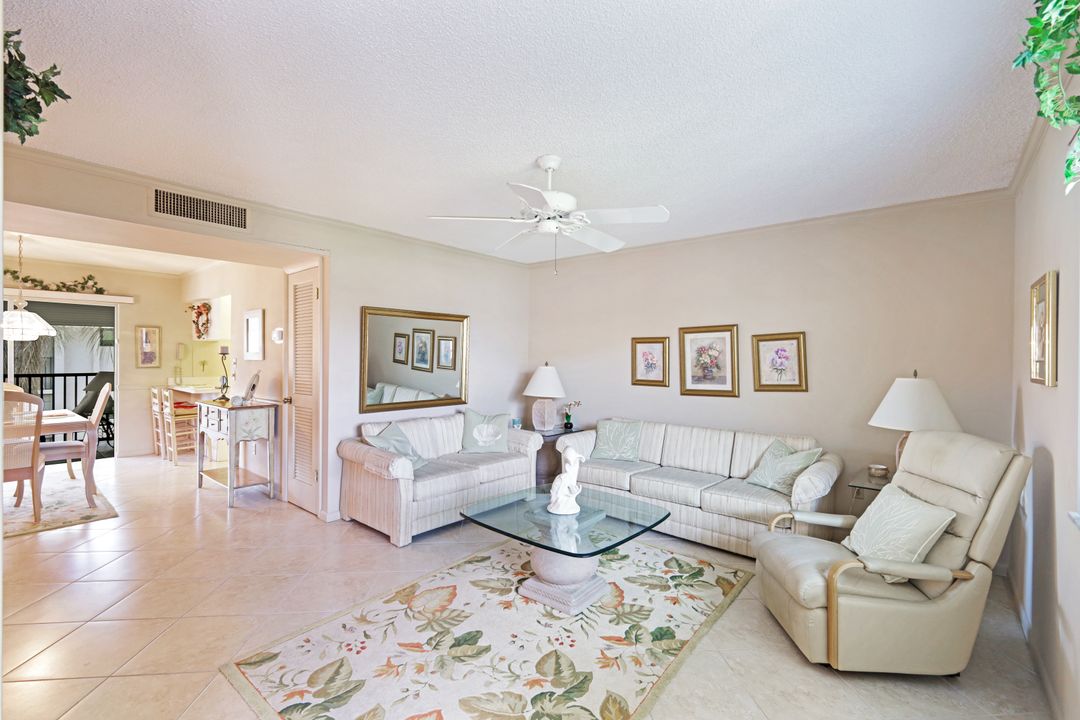 788 Park Shore Dr #E31, Naples, FL 34103