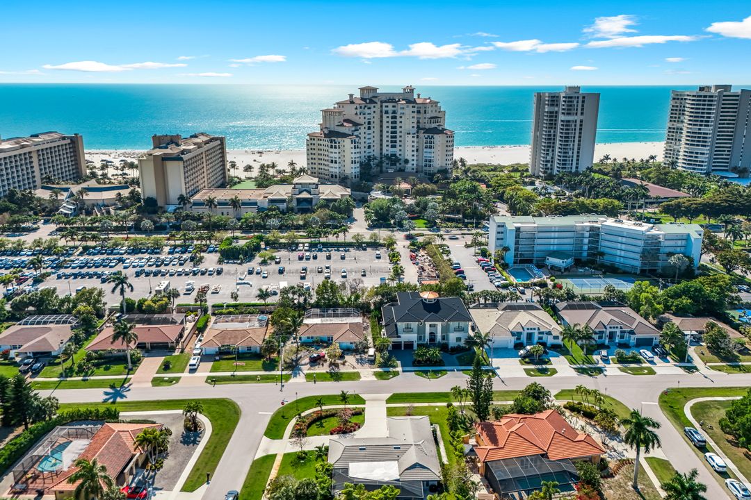 291 W Flamingo Cir, Marco Island, FL 34145