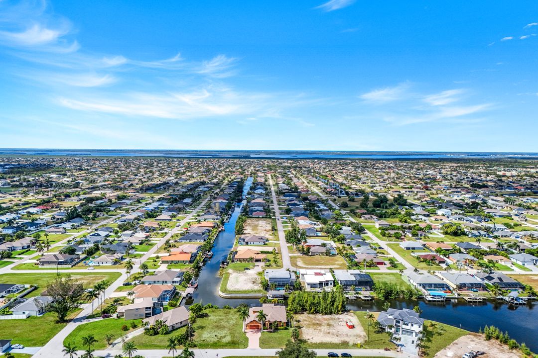 2832 SW 17th Ave, Cape Coral, FL 33914