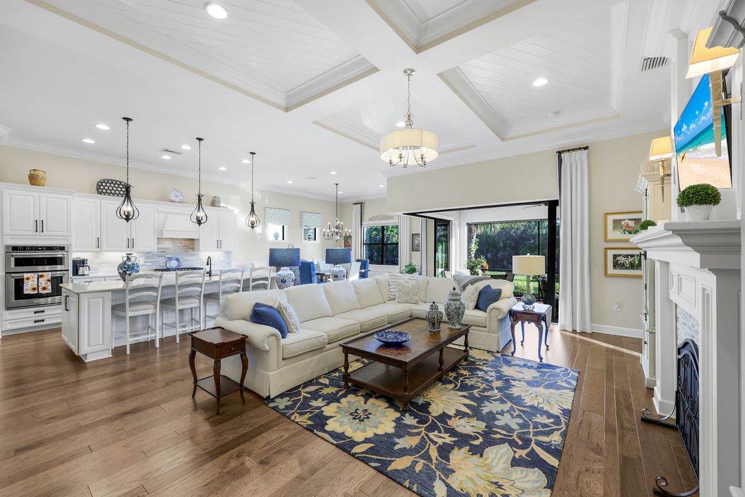 9328 Surfbird Ct, Naples, FL 34120