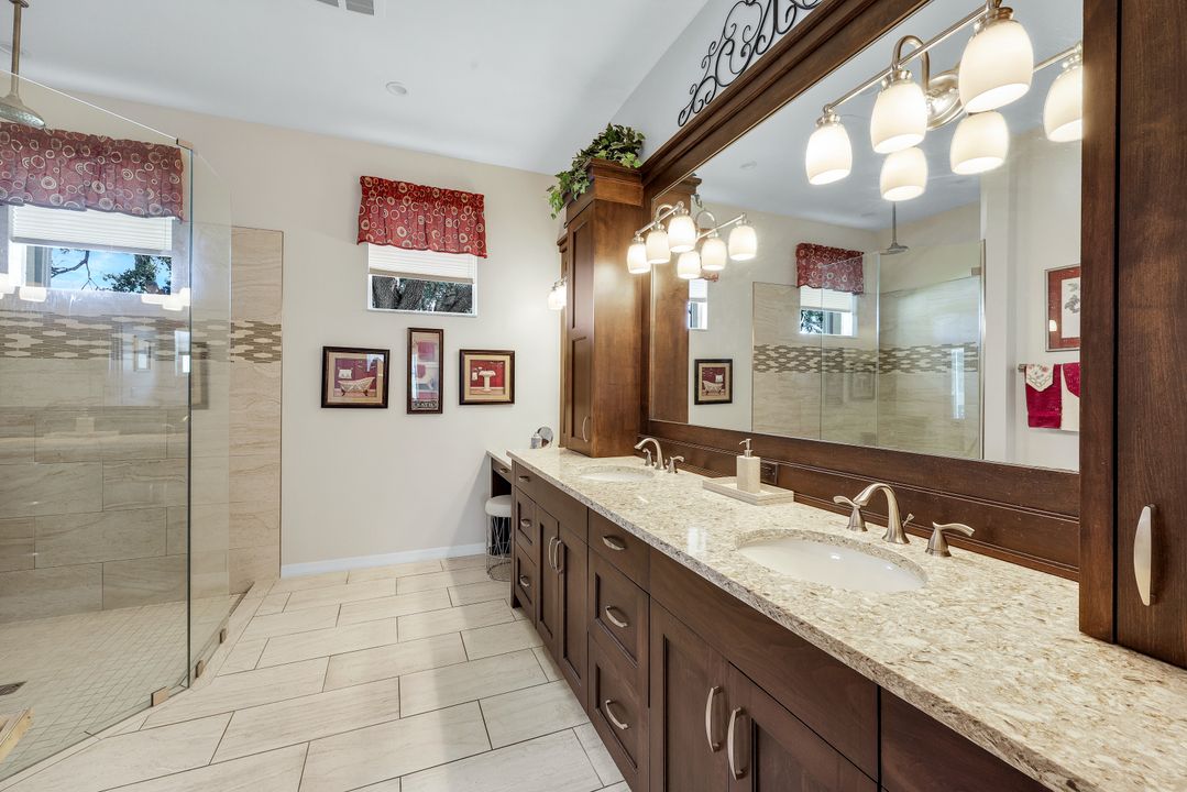 26370 Summer Greens Dr, Bonita Springs, FL 34135
