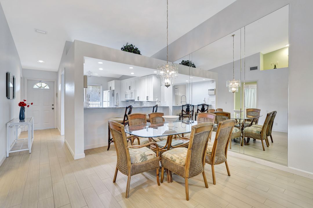 2420 Hidden Lake Dr #8, Naples, FL 34112