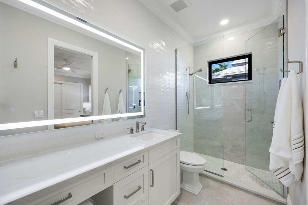 4262 Deephaven Ln, Naples, FL 34119