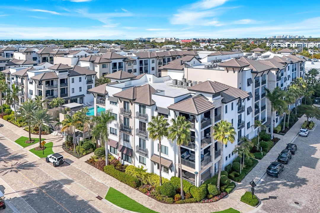 1135 3rd Ave S #209, Naples, FL 34102