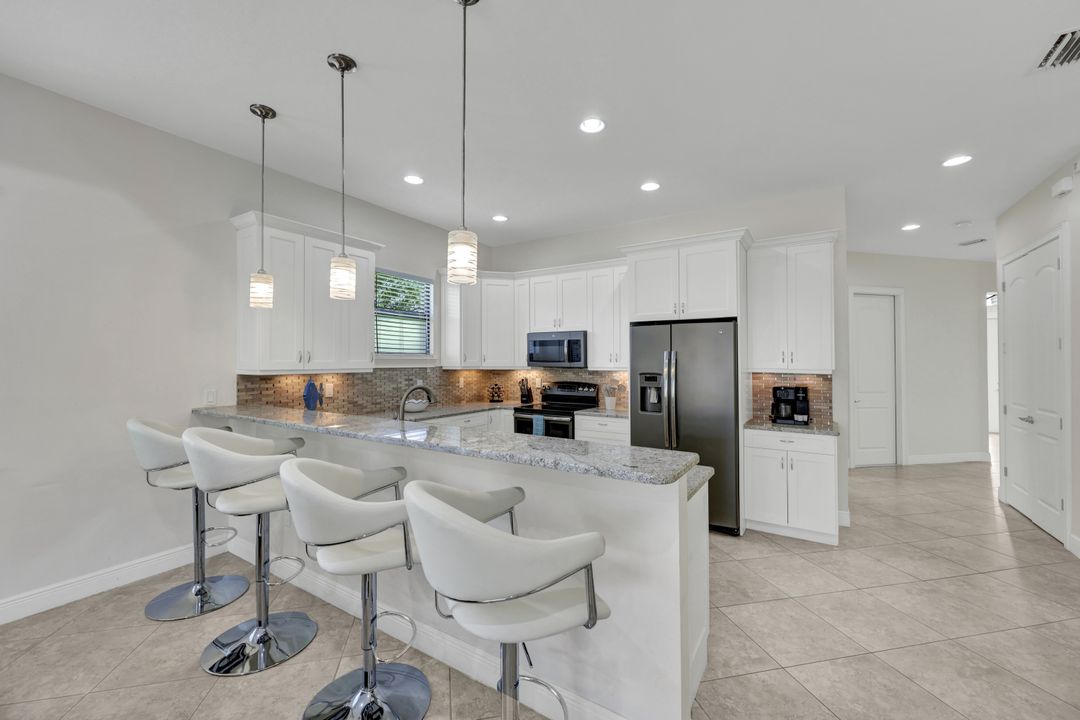 849 109th Ave N, Naples, FL 34108, Naples, FL 34108