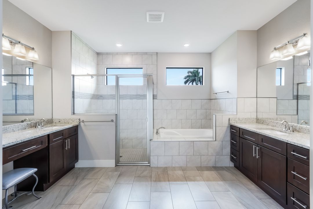 1833 SW 49th Terrace, Cape Coral, FL 33914