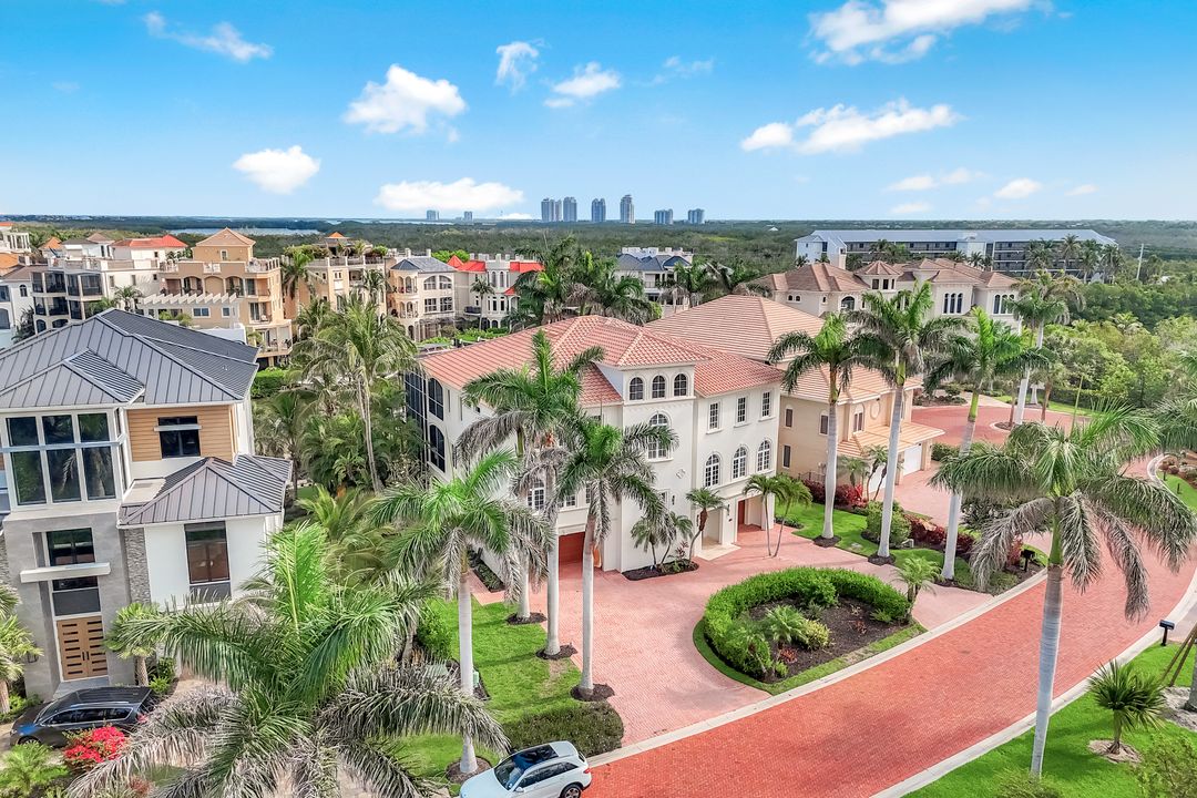175 Topanga Dr, Bonita Springs, FL 34134