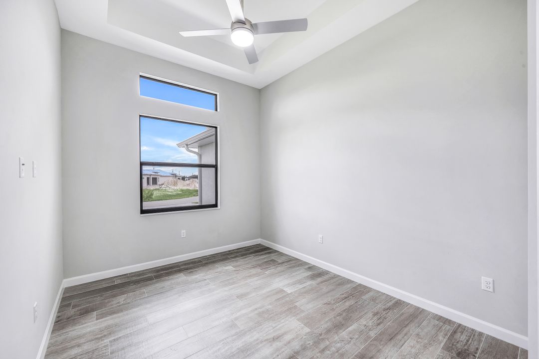 230 NE 18th St, Cape Coral, FL 33909