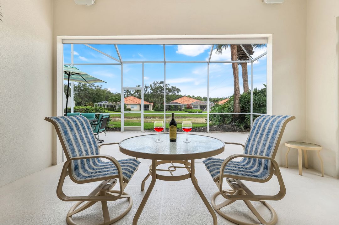 4648 Rio Poco Ct, Naples, FL 34109