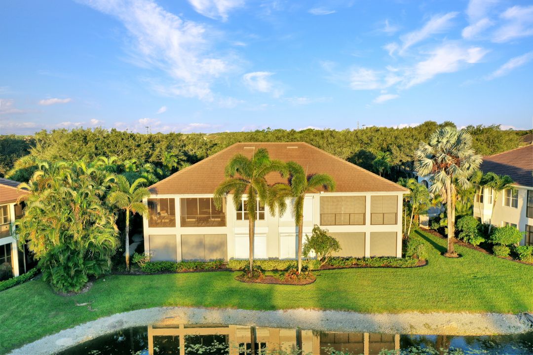 3220 Hamlet Dr #4, Naples, FL 34105