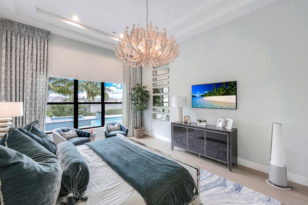 10461 Trevi Isle Wy, Miromar Lakes, FL 33913