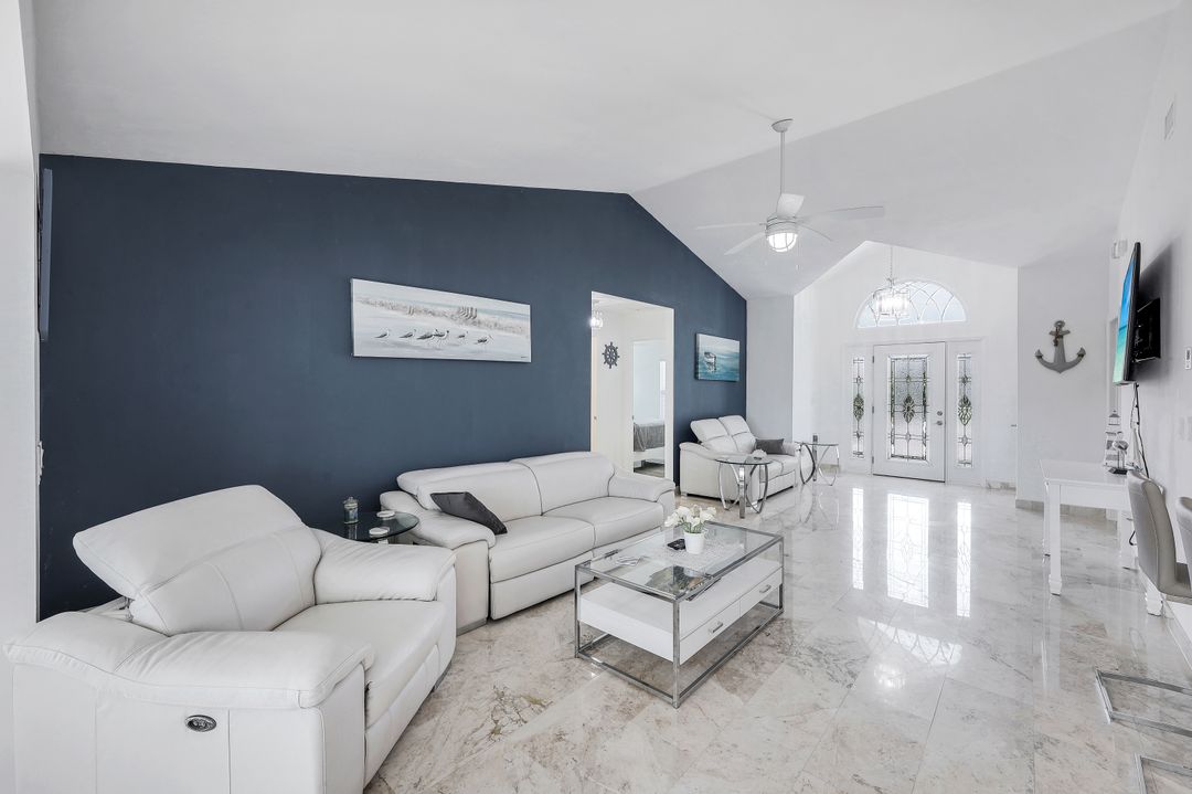 398 Wales Ct, Marco Island, FL 34145